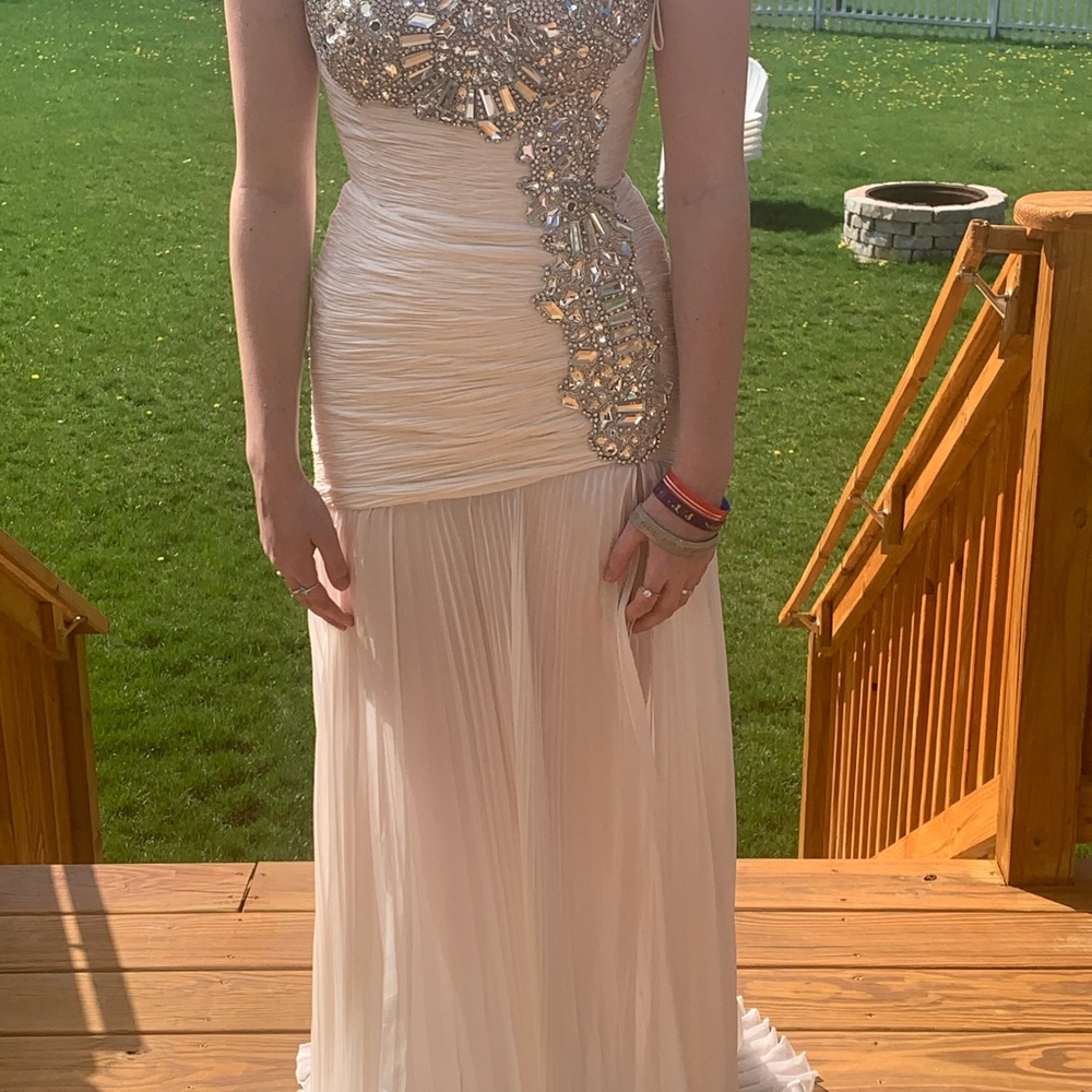 New custom Sherri Hill sz 6 pageant gown